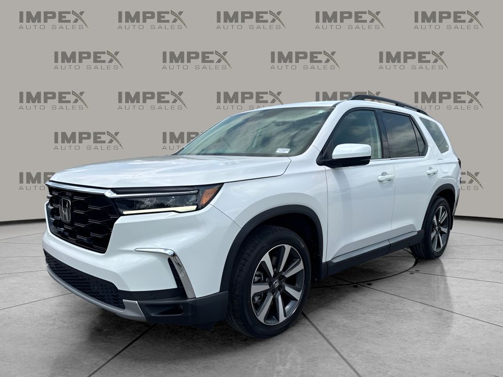 2025 Honda Pilot Touring 2WD's photo