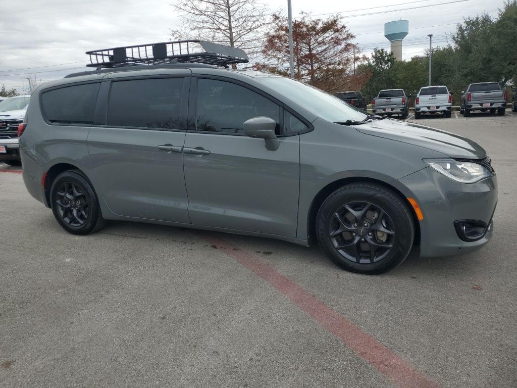 Used Car 2020 Chrysler Pacifica  Touring L Plus For Sale Under $25,000 In Austin, Texas