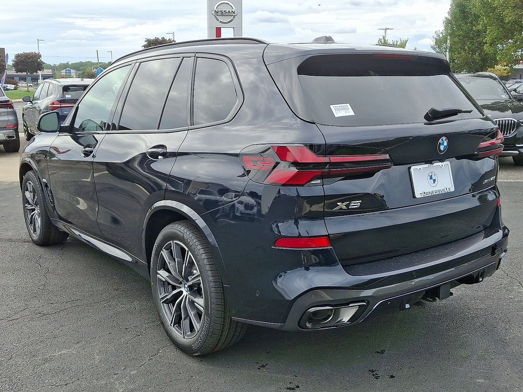 Thumbnail: 2026 BMW X5 - 3