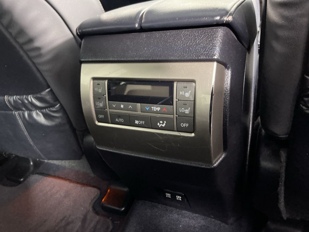 Thumbnail: 2020 Lexus GX - 17