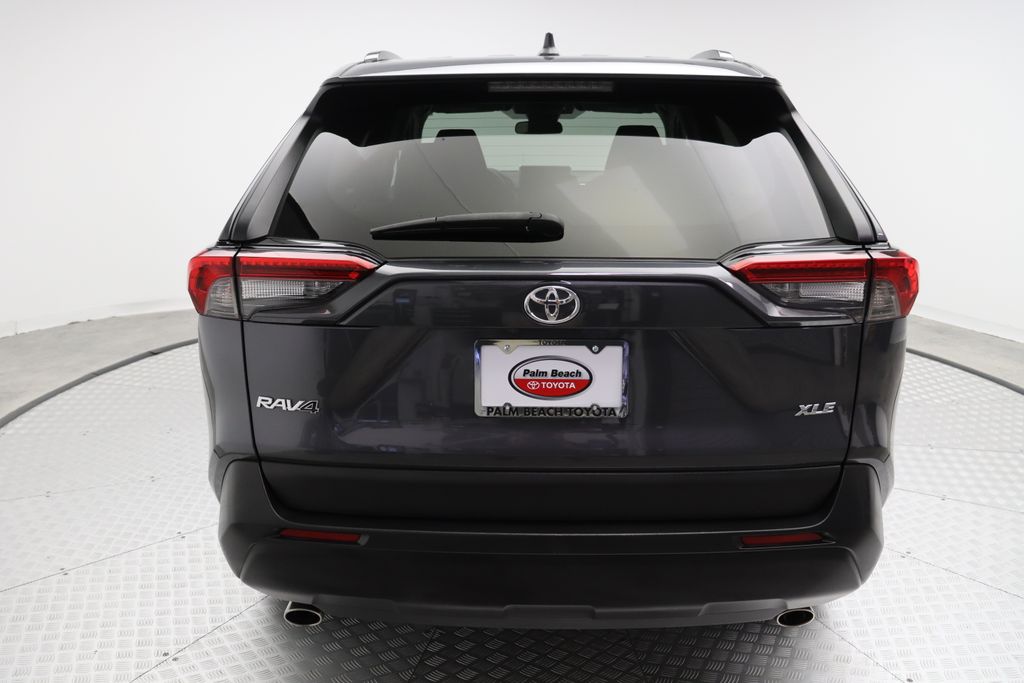 2023 Toyota RAV4 XLE 10