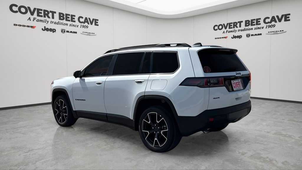 New 2026 White/off-white Jeep Overland image 6
