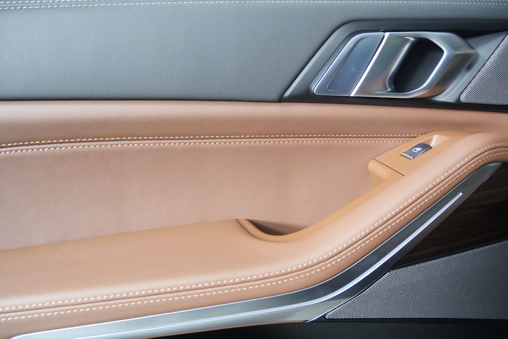 Thumbnail: 2026 BMW X5 - 13