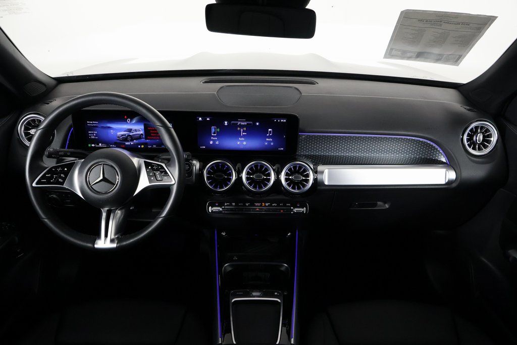 Thumbnail: 2025 Mercedes-Benz GLB - 8