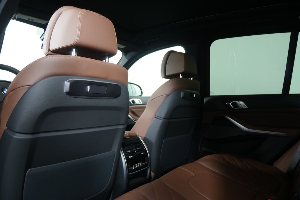 Thumbnail: 2026 BMW X5 - 15