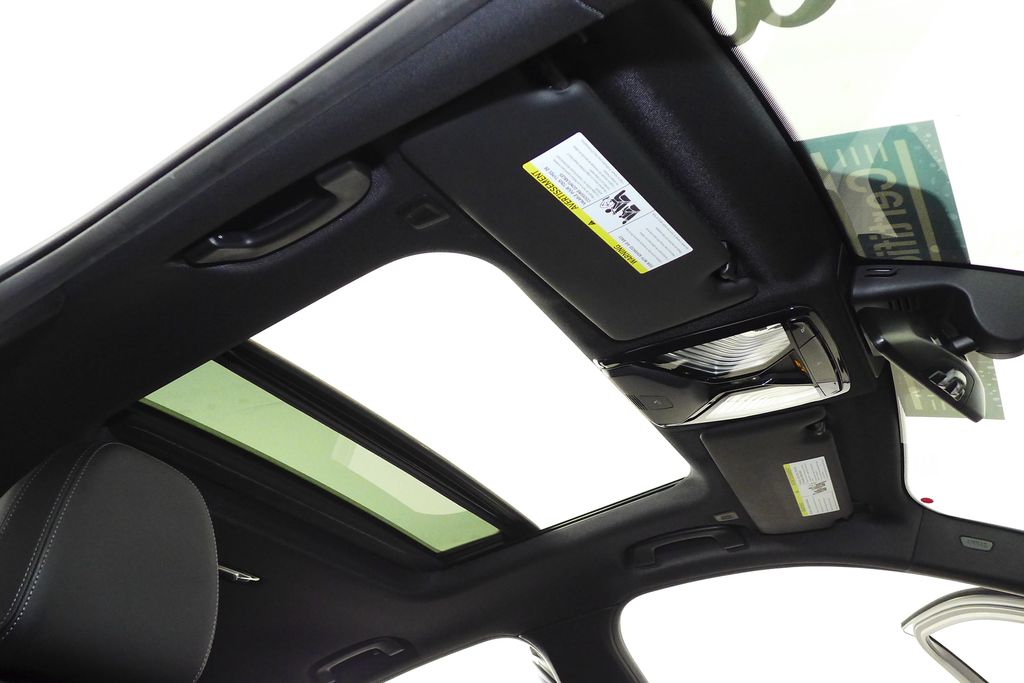 Thumbnail: 2023 BMW 3 Series - 18