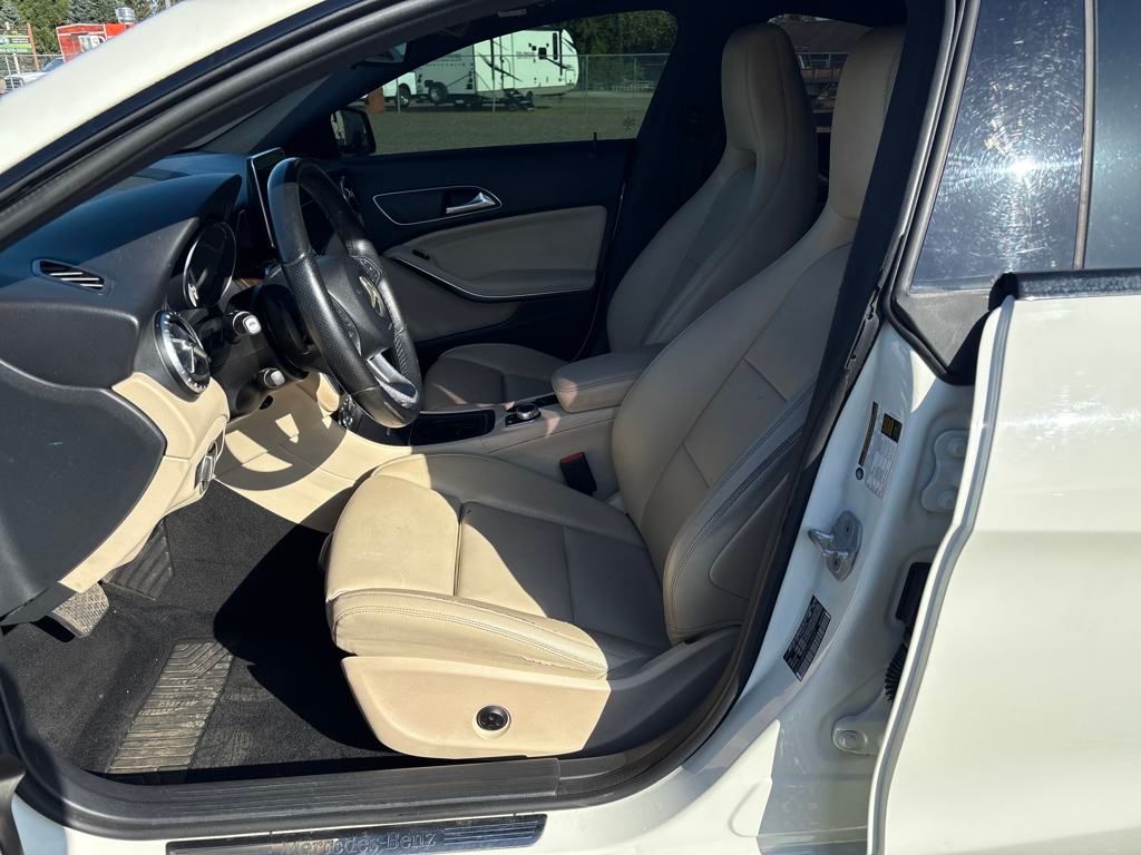 2016 Cirrus White Mercedes-Benz CLA CLA 250 FWD Sedan