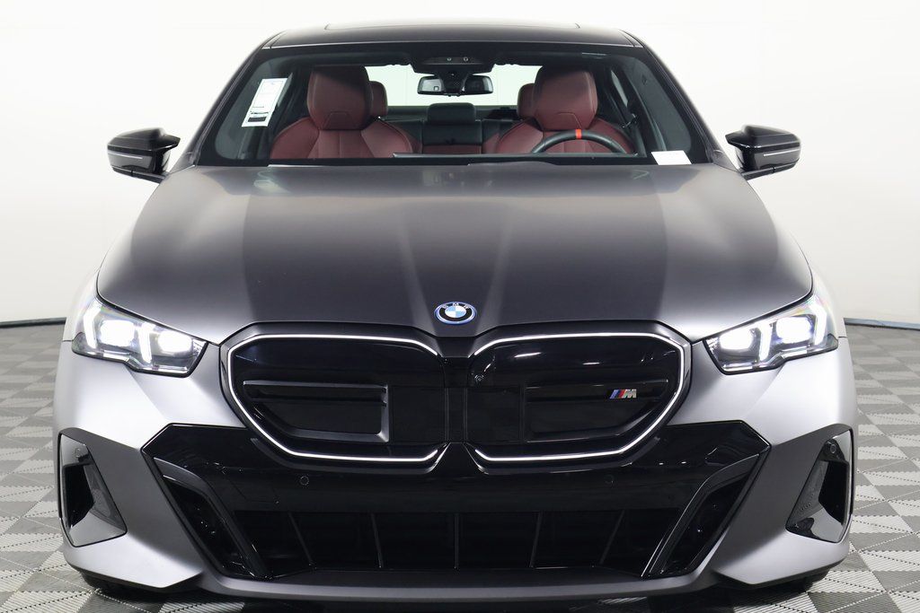 Thumbnail: 2025 BMW i5 - 2