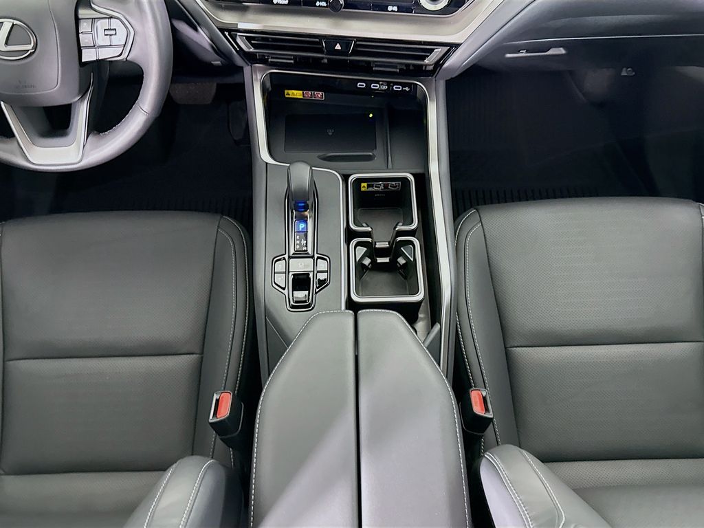 Thumbnail: 2026 Lexus TX - 16