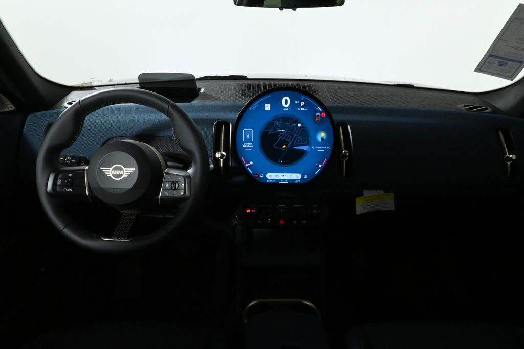 2025 MINI Cooper Countryman Base 17