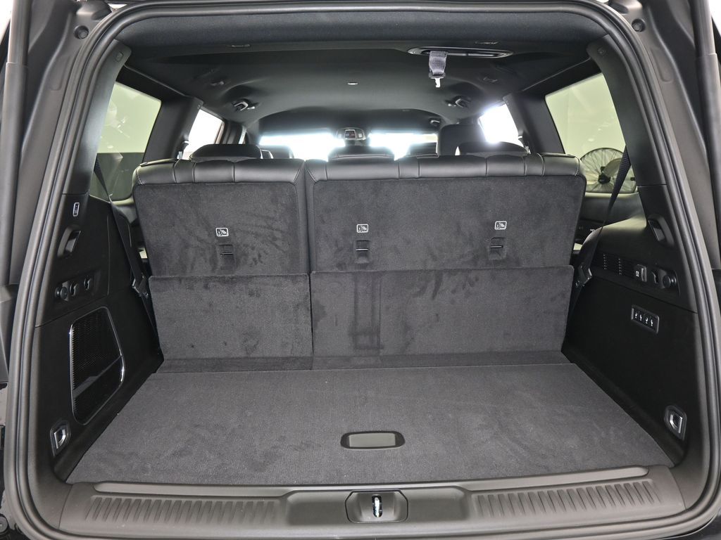 New 2026 High Gloss Black Jeep Limited image 35