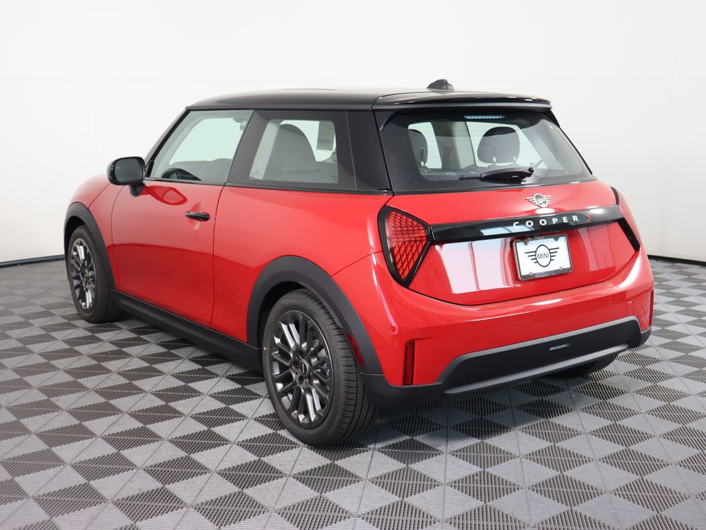 2025 MINI Cooper S 8