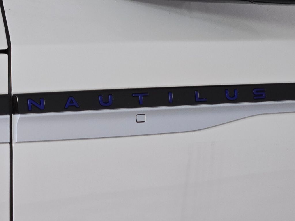 new 2026 Lincoln Nautilus car, priced at $61,670