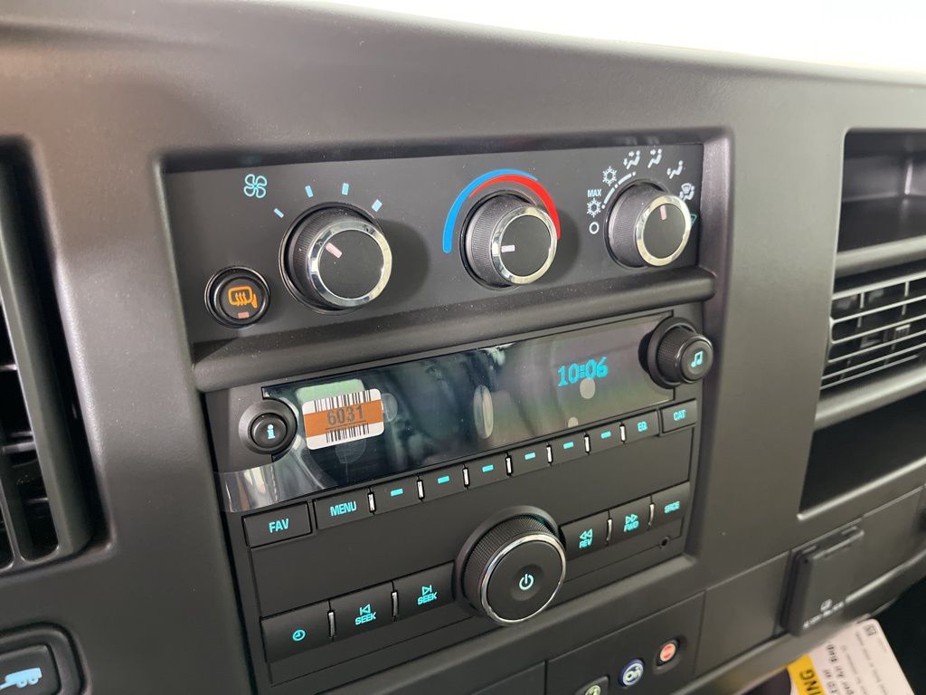 Thumbnail: 2025 Chevrolet Express - 28