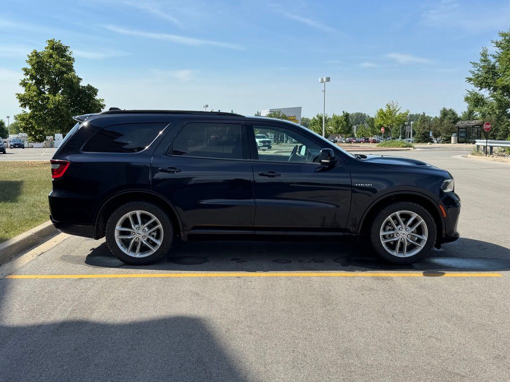Used 2025 Night Moves Dodge R/T Plus image 3