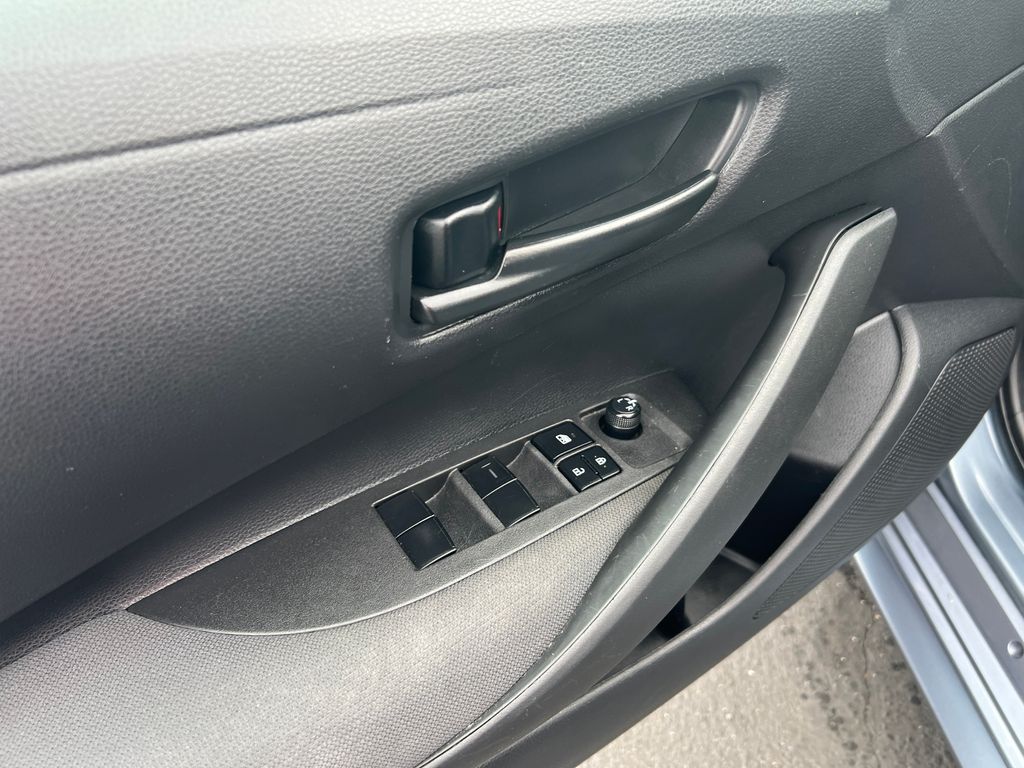 Thumbnail: 2022 Toyota Corolla - 12