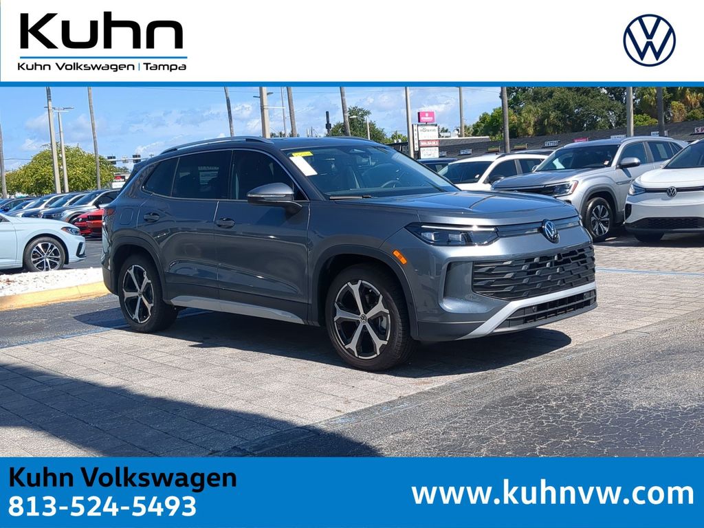 Platinum Gray Metallic 2026 Volkswagen Tiguan SUV / Crossover Front-Wheel Drive 8-Speed Automatic