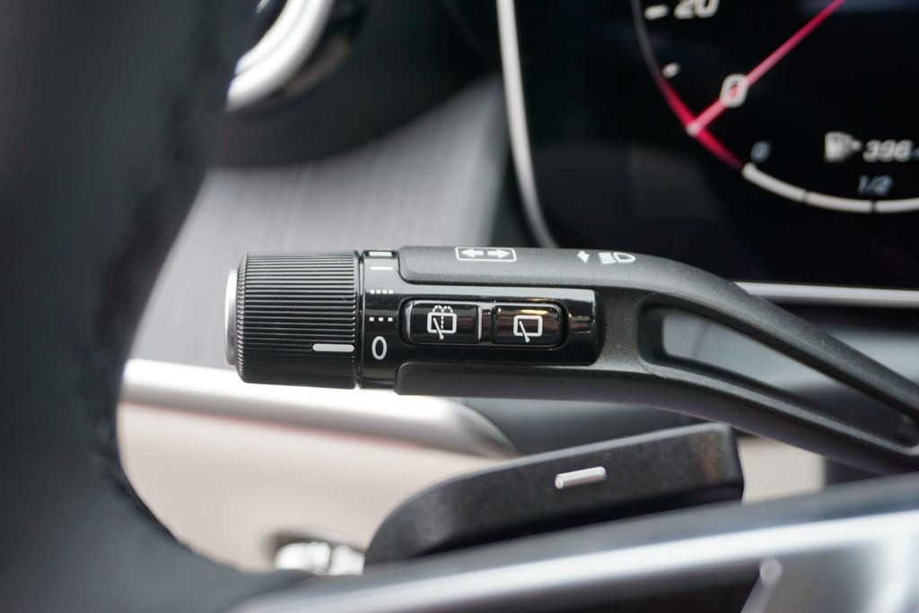 Thumbnail: 2026 Mercedes-Benz GLC - 31