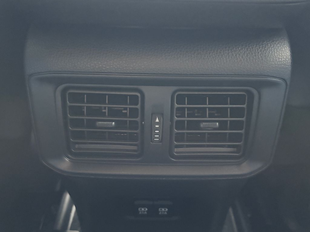 Thumbnail: 2021 Toyota RAV4 - 19