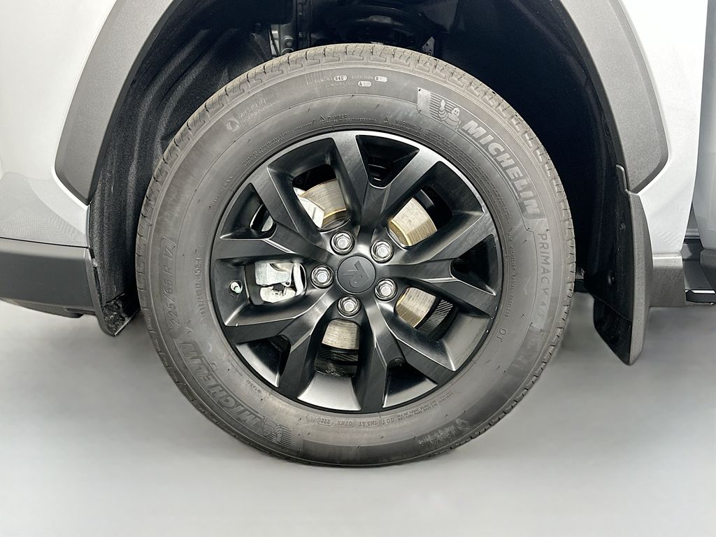 Thumbnail: 2025 Toyota RAV4 - 30