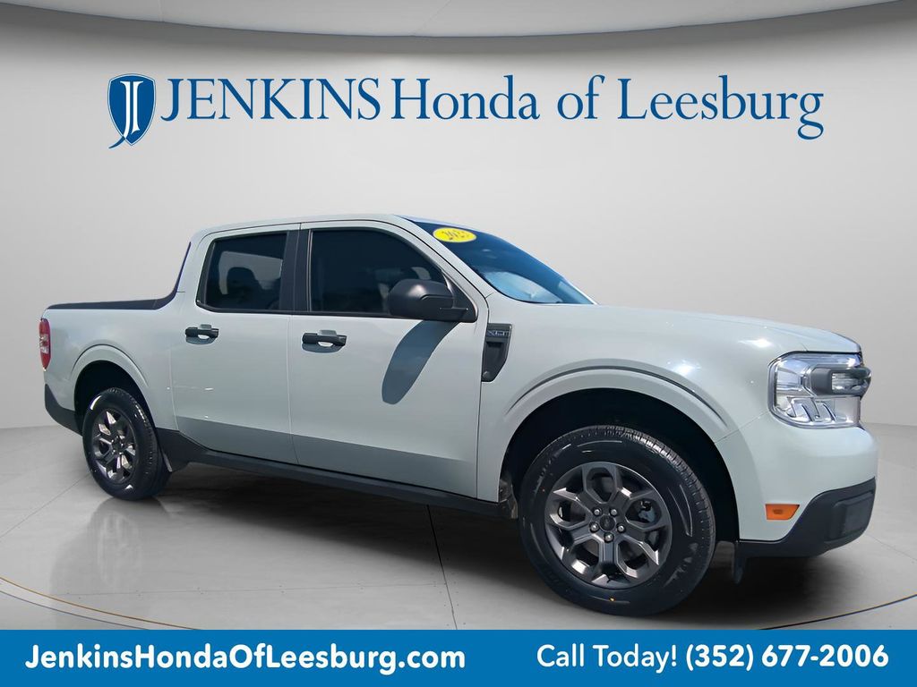 Cactus Gray 2023 Ford Maverick XLT SuperCrew FWD Pickup Truck Front-Wheel Drive Continuously Variable Transmission