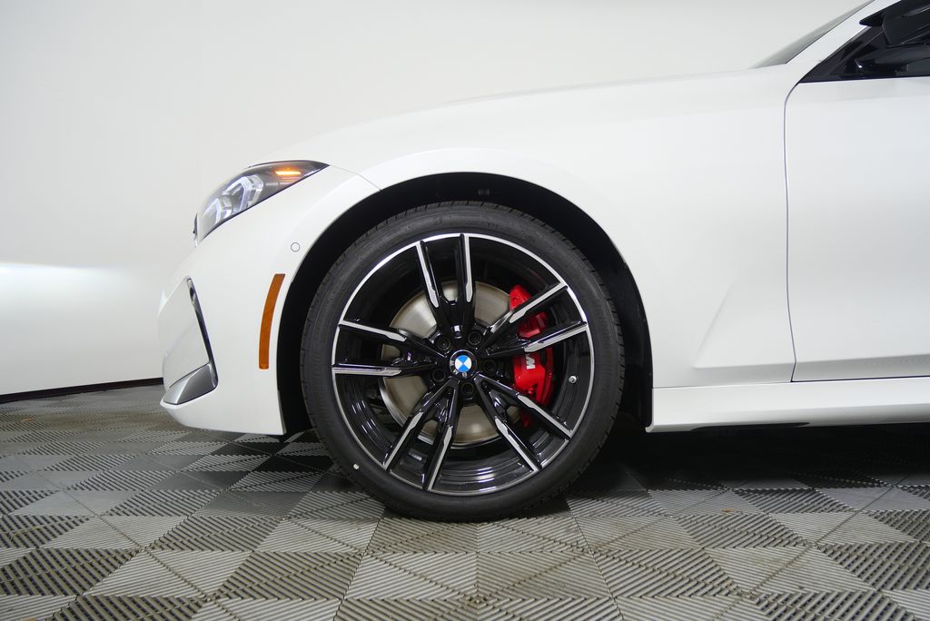 Thumbnail: 2026 BMW 3 Series - 8