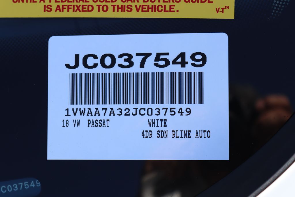 Thumbnail: 2018 Volkswagen Passat - 7