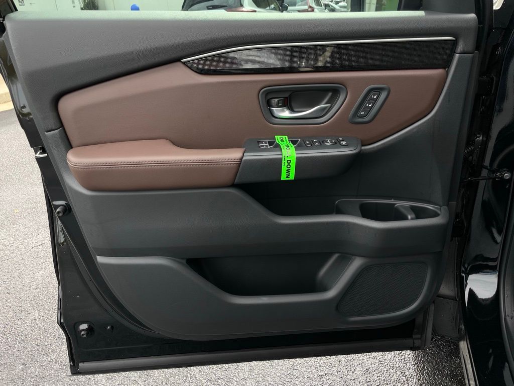 2025 Honda Pilot Elite 25