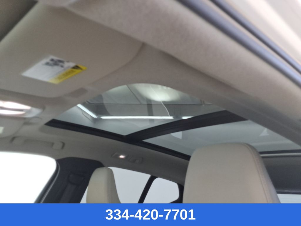 used 2023 Volvo XC40 car, priced at $29,397