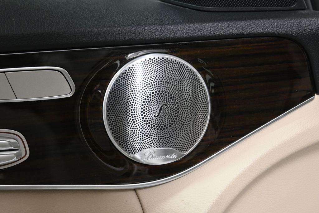 Thumbnail: 2020 Mercedes-Benz C-Class - 31