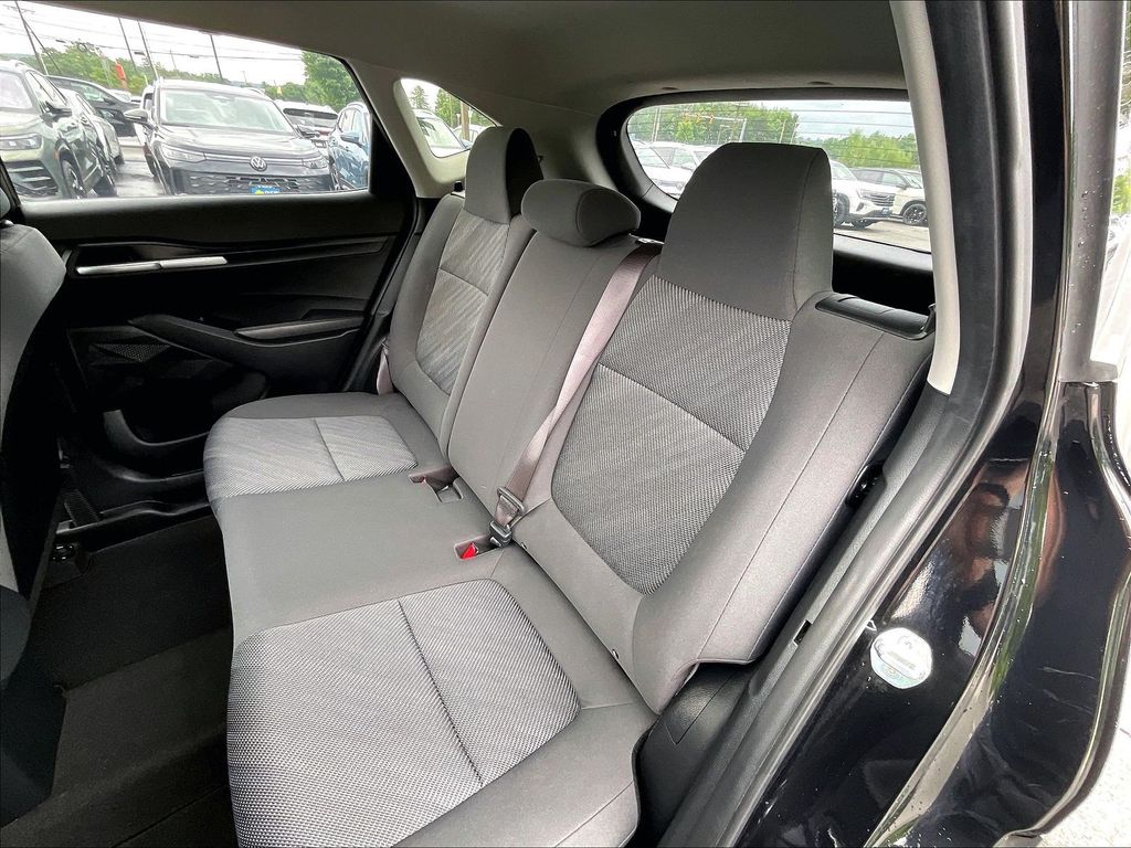 2023 Kia Seltos — photo 14