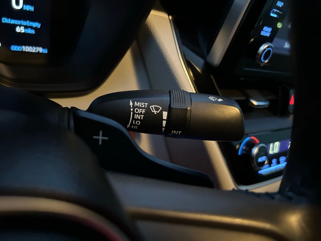 Thumbnail: 2021 Toyota Corolla - 20