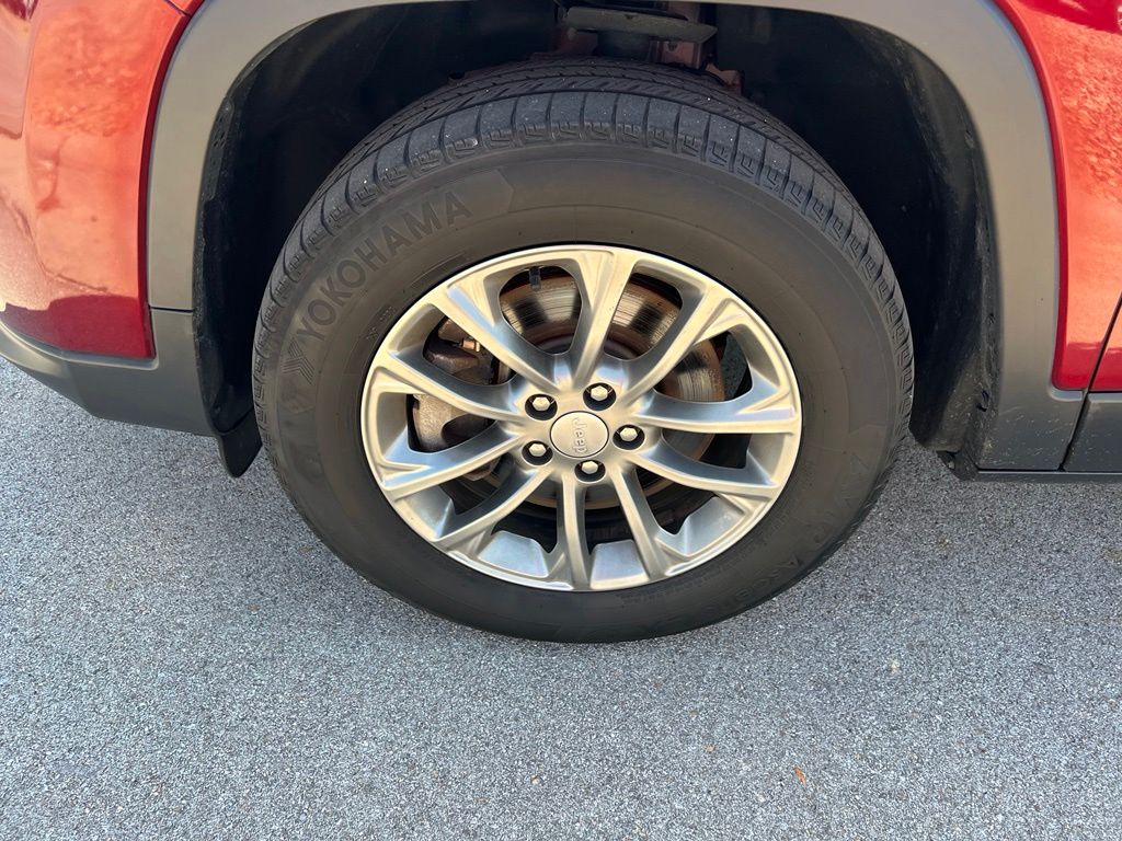 Used 2020 Jeep Cherokee SUV