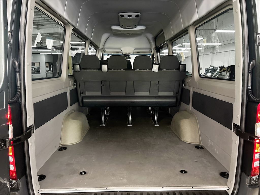2015 Mercedes-Benz Sprinter 2500 Passenger 170 WB
