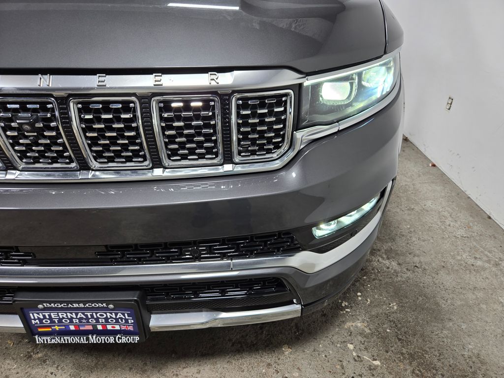 2022 Jeep Grand Wagoneer Series II - Photo 6