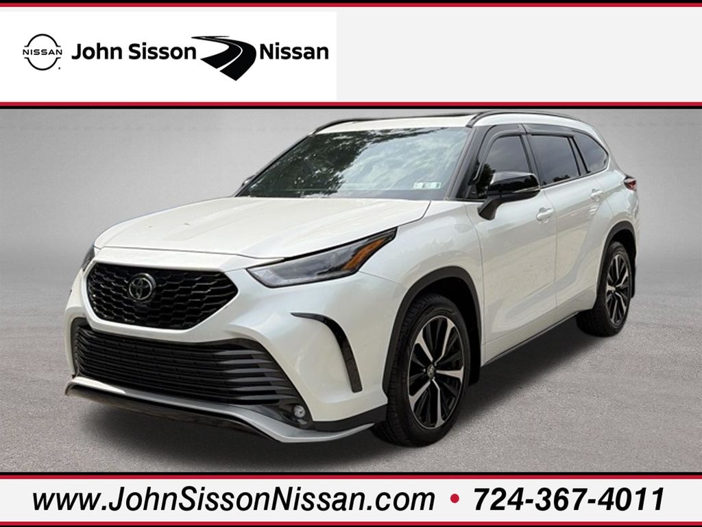 2021 Toyota Highlander XSE White at Phil Fitts Ford