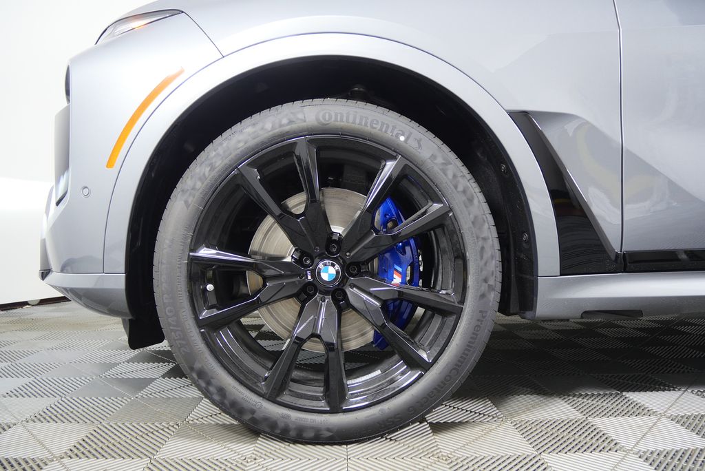 Thumbnail: 2026 BMW X7 - 8