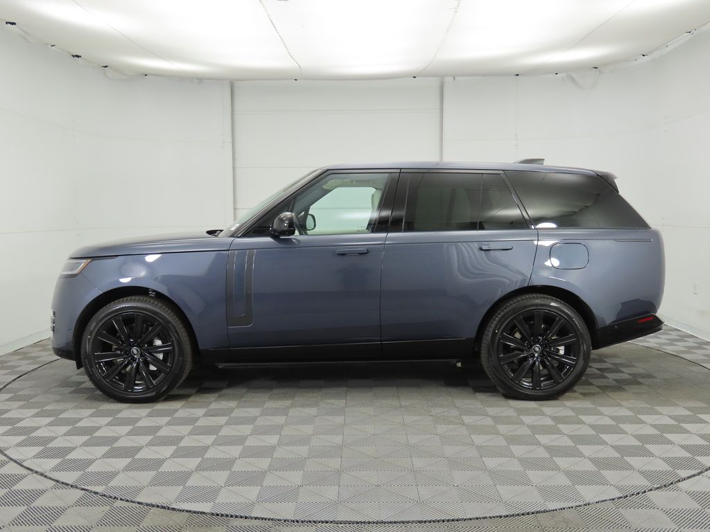 2025 Land Rover Range Rover SE 8