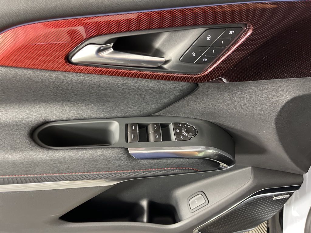 Thumbnail: 2026 Chevrolet Traverse - 30