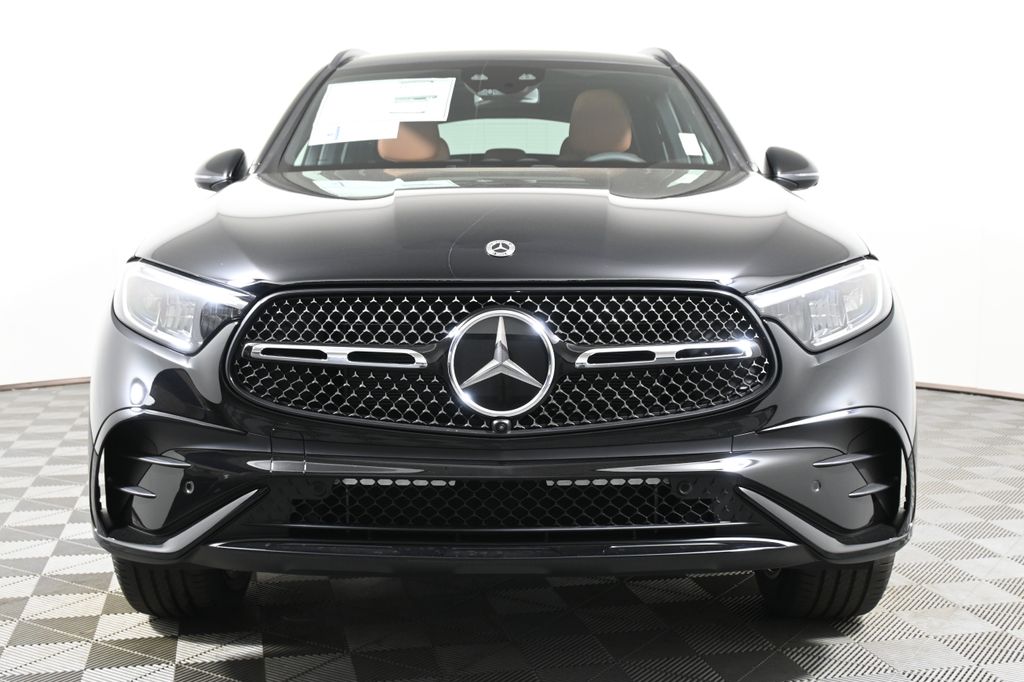 2025 Mercedes-Benz GLC 350 8