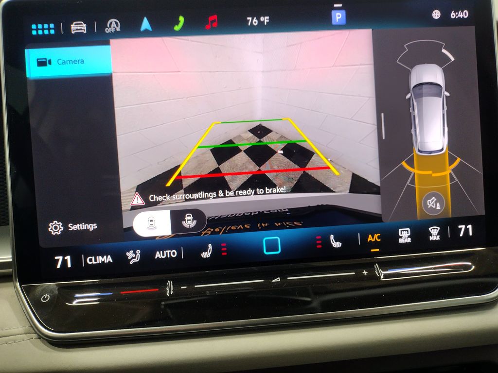 2025 Volkswagen Tiguan SE photo 4