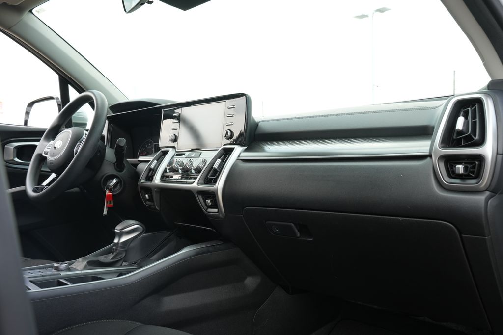 2021 Kia Sorento LX Silver at Community Kia