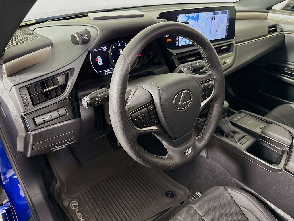Thumbnail: 2022 Lexus ES - 9