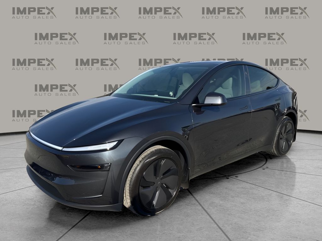 2026 Tesla Model Y Long Range's photo