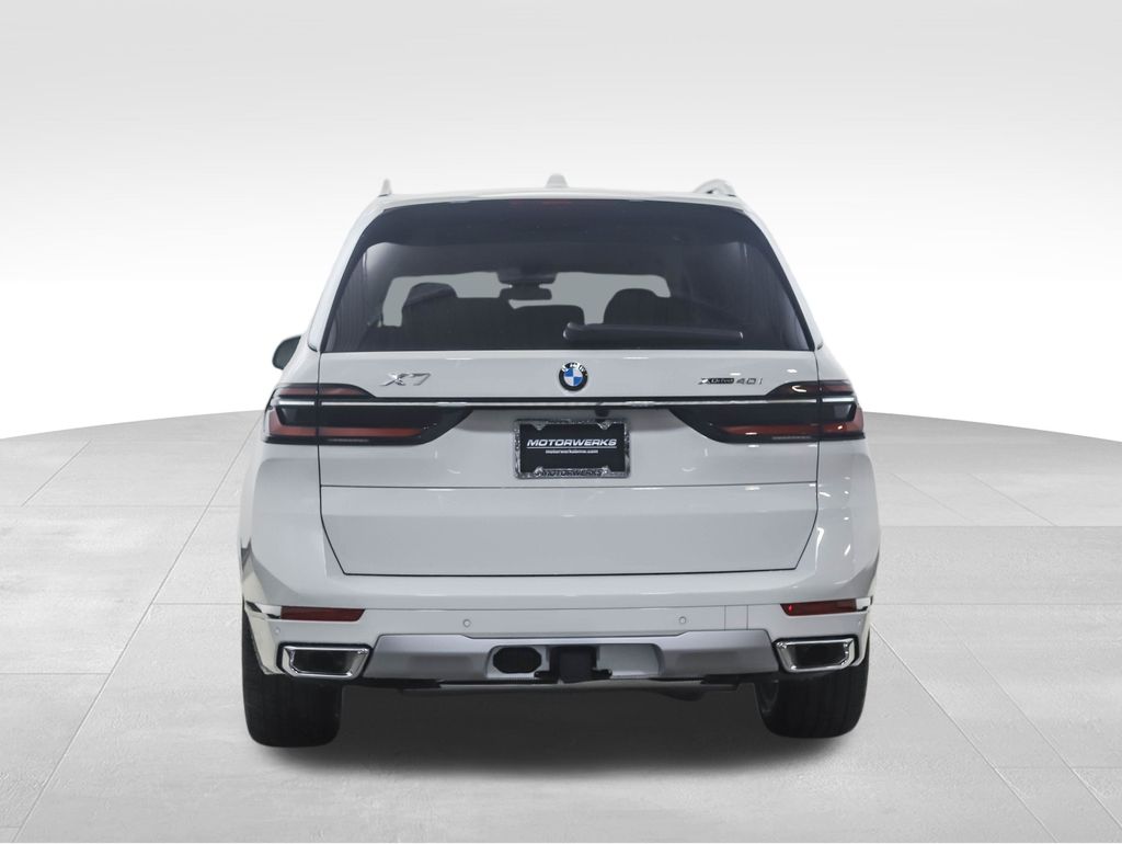 Thumbnail: 2026 BMW X7 - 5