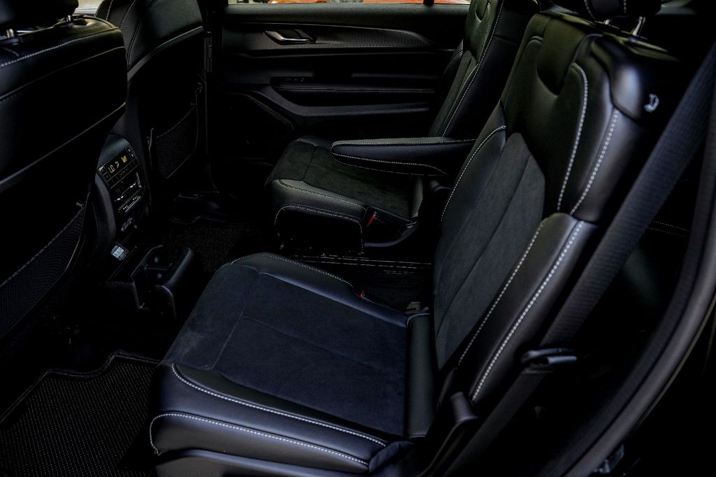 New Car 2025 Jeep Grand Cherokee L  Altitude X For Sale Under $50,000 In Taylor, Texas
