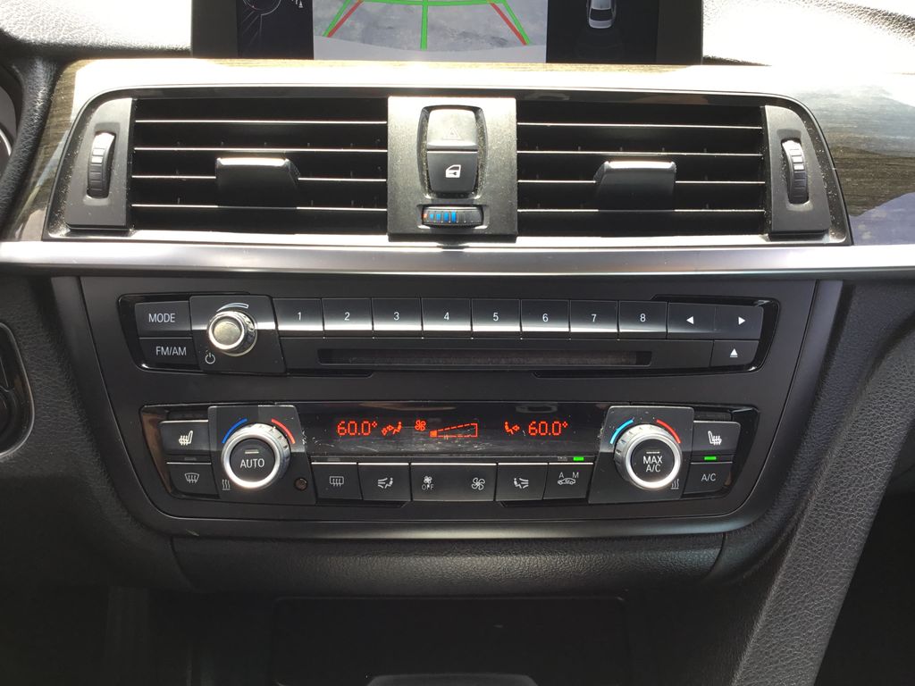 Thumbnail: 2015 BMW 3 Series - 20