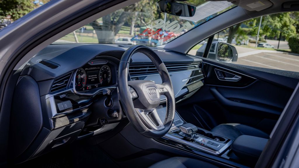 Used 2022 Audi Q7 55 Premium 4D Sport Utility