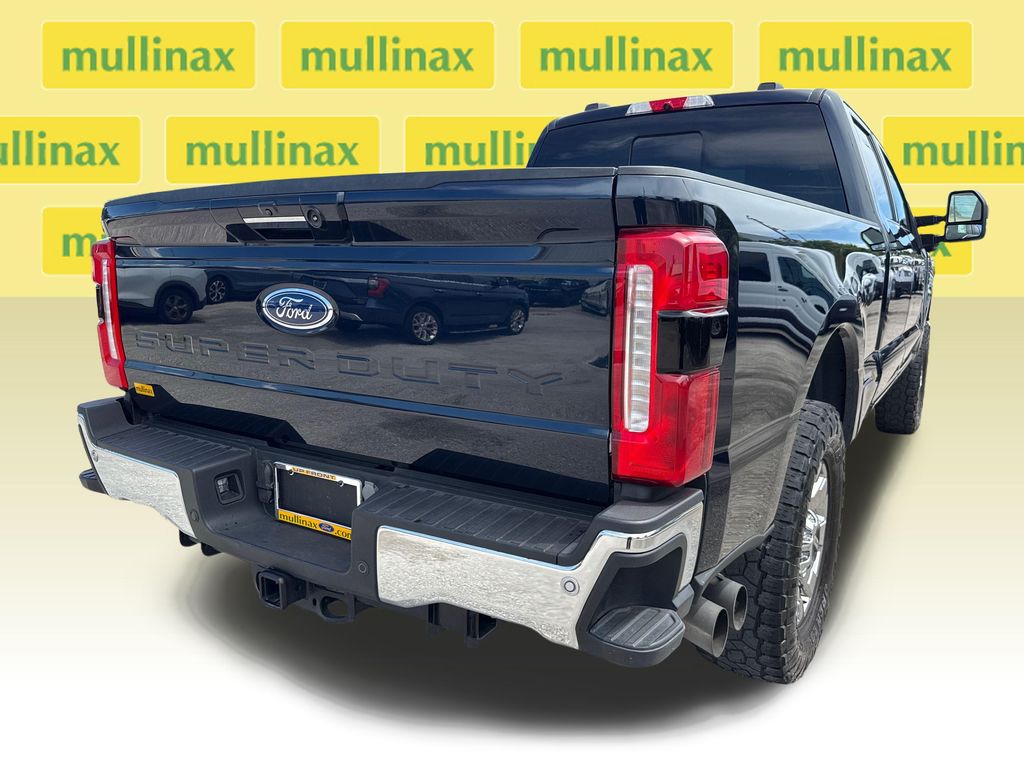 Used 2023 Blue Ford Lariat image 4