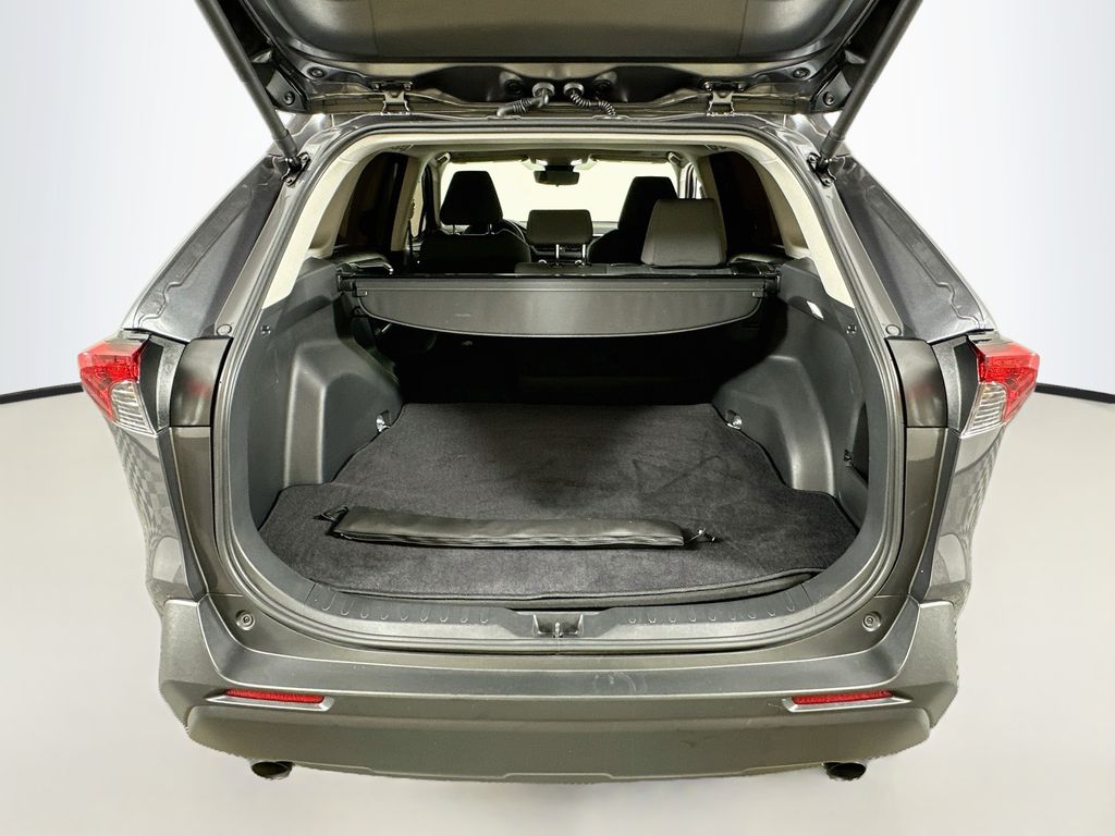 Thumbnail: 2025 Toyota RAV4 - 26